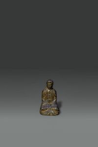 BUDDHA : Piccolo buddha in bronzo dorato seduto nella posizione del loto  Cina  dinastia Qing  XIX sec H cm 11x6 5  - Asta Asta di Arte Orientale - Associazione Nazionale - Case d'Asta italiane