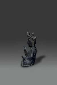 BUDDHA : Buddha in bronzo seduto nella posizione del loto  Cina  dinastia Ming  XVI sec cm 21x13  - Asta Asta di Arte Orientale - Associazione Nazionale - Case d'Asta italiane