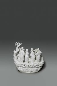 SCULTURA : Gruppo in porcellana blanc de chine raffigurante scena di vita comune con personaggi  Cina  Repubblica  XX sec H cm 29x28  - Asta Asta di Arte Orientale - Associazione Nazionale - Case d'Asta italiane