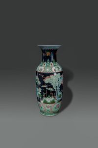 VASO : Vaso in porcellana Famiglia Verde dipinto con scene di corte  Cina  dinastia Qing  XIX sec H cm 60 5 Diam cm 25  - Asta Asta di Arte Orientale - Associazione Nazionale - Case d'Asta italiane