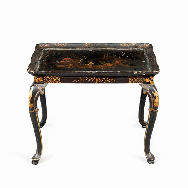 Tavolino da salotto in legno  - Asta Dipinti Antichi, Arredi, Sculture e Oggetti d'Arte - Associazione Nazionale - Case d'Asta italiane