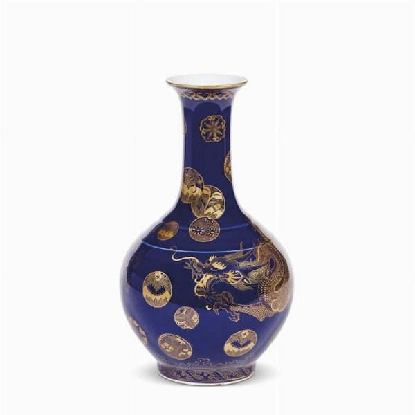 VASO, CINA, PERIODO DELLA REPUBBLICA (1912-1949)  - Asta Arte Orientale - Associazione Nazionale - Case d'Asta italiane