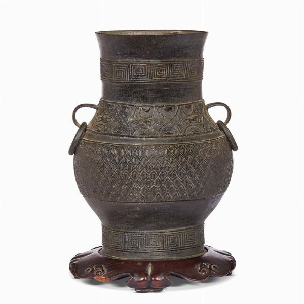 VASO, CINA, DINASTIA QING, SEC.XVIII-XIX  - Asta Arte Orientale - Associazione Nazionale - Case d'Asta italiane