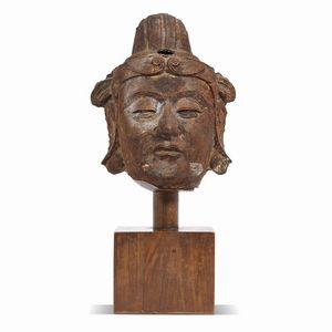 TESTA DI BUDDHA, CINA, DINASTIA YUAN-MING, SEC.XIII-XIV  - Asta Arte Orientale - Associazione Nazionale - Case d'Asta italiane