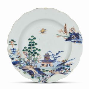 DODICI PIATTI, CINA, DINASTIA QING - EPOCA YONGZHENG, SECOLO XVIII  - Asta CERAMICA. MAIOLICHE E PORCELLANE DAL XVI AL XIX SECOLO - Associazione Nazionale - Case d'Asta italiane