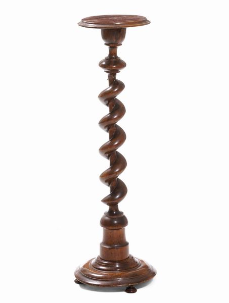 Colonna in legno intagliato a torchon  - Asta Antiquariato Luglio - Associazione Nazionale - Case d'Asta italiane