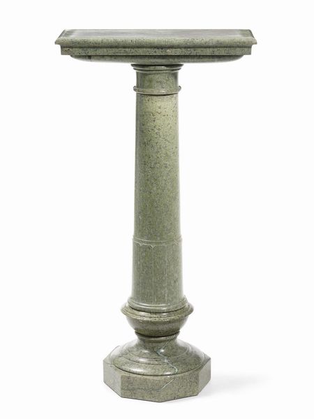 Colonna in marmo  - Asta Antiquariato Luglio - Associazione Nazionale - Case d'Asta italiane