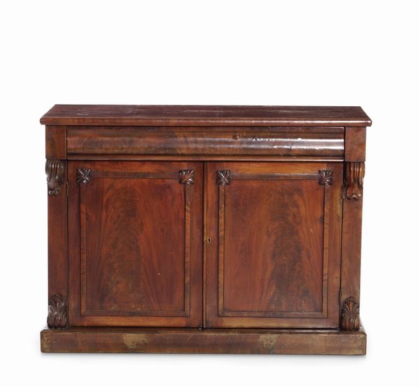 Credenza a due ante lastronata, XIX secolo  - Asta Antiquariato Luglio - Associazione Nazionale - Case d'Asta italiane