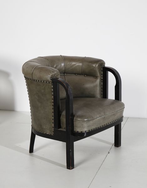 THONET, VIENNA : Divano, coppia di poltrone e coppia di piccole poltroncine  - Asta Asta 417 | DESIGN E ARTI DECORATIVE DEL NOVECENTO Online - Associazione Nazionale - Case d'Asta italiane