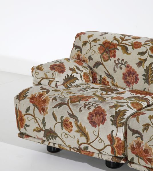 MAGISTRETTI VICO (1920 - 2006) : Divano modulare Fiandra per Cassina (8  moduli)  - Asta Asta 417 | DESIGN E ARTI DECORATIVE DEL NOVECENTO Online - Associazione Nazionale - Case d'Asta italiane