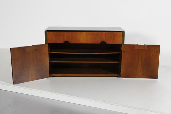 CACCIA DOMINIONI LUIGI (n. 1913) : Credenza MB3 per Azucena  - Asta Asta 417 | DESIGN E ARTI DECORATIVE DEL NOVECENTO Online - Associazione Nazionale - Case d'Asta italiane