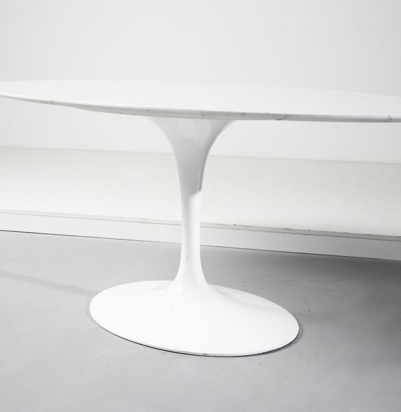 SAARINEN EERO (1910 - 1961) : Tavolo Tulip per Knoll  - Asta Asta 417 | DESIGN E ARTI DECORATIVE DEL NOVECENTO Online - Associazione Nazionale - Case d'Asta italiane