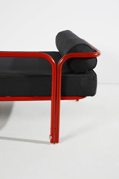 AULENTI GAE (1927 - 2012) : Divanetto Locus Solus per Poltronova  - Asta Asta 417 | DESIGN E ARTI DECORATIVE DEL NOVECENTO Online - Associazione Nazionale - Case d'Asta italiane