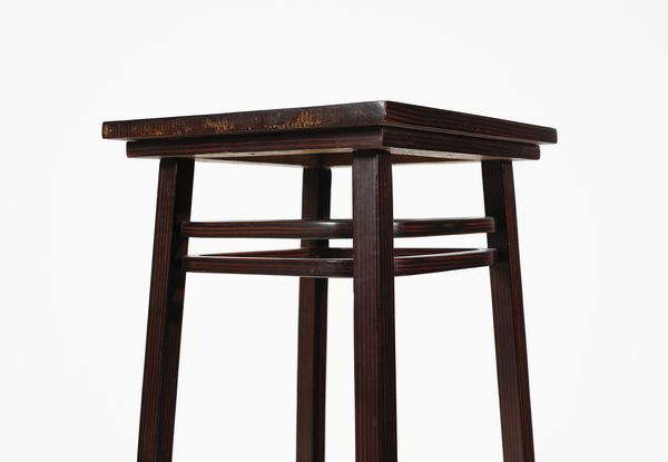 KAMMERER MARCEL (1878 - 1969) : attribuito. Tavolino da salotto pet Thonet  - Asta Asta 417 | DESIGN E ARTI DECORATIVE DEL NOVECENTO Online - Associazione Nazionale - Case d'Asta italiane