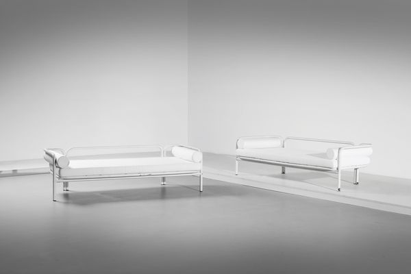 AULENTI GAE (1927 - 2012) : Coppia di daybed Locus Solus per Poltronova  - Asta Asta 417 | DESIGN E ARTI DECORATIVE DEL NOVECENTO Online - Associazione Nazionale - Case d'Asta italiane