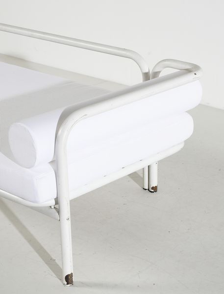 AULENTI GAE (1927 - 2012) : Coppia di daybed Locus Solus per Poltronova  - Asta Asta 417 | DESIGN E ARTI DECORATIVE DEL NOVECENTO Online - Associazione Nazionale - Case d'Asta italiane