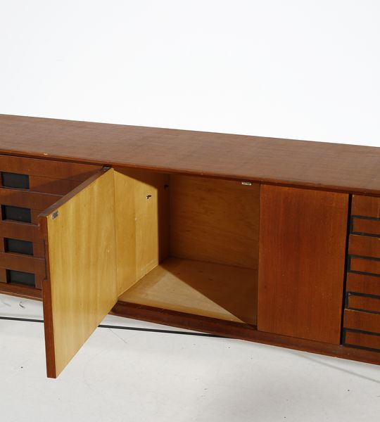 RINALDI GASTONE (1920 - 2006) : attribuito. Credenza per Rima  - Asta Asta 417 | DESIGN E ARTI DECORATIVE DEL NOVECENTO Online - Associazione Nazionale - Case d'Asta italiane