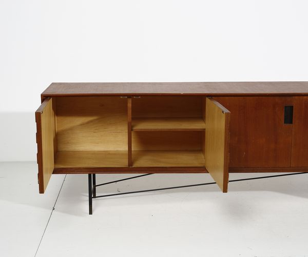 RINALDI GASTONE (1920 - 2006) : attribuito. Credenza per Rima  - Asta Asta 417 | DESIGN E ARTI DECORATIVE DEL NOVECENTO Online - Associazione Nazionale - Case d'Asta italiane