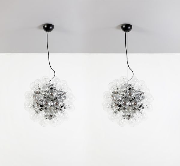 CASTIGLIONI ACHILLE (1918 - 2002) : Coppia di lampade a sospensione Taraxacum 88 per Flos  - Asta Asta 417 | DESIGN E ARTI DECORATIVE DEL NOVECENTO Online - Associazione Nazionale - Case d'Asta italiane