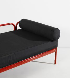 AULENTI GAE (1927 - 2012) : Divanetto Locus Solus per Poltronova  - Asta Asta 417 | DESIGN E ARTI DECORATIVE DEL NOVECENTO Online - Associazione Nazionale - Case d'Asta italiane