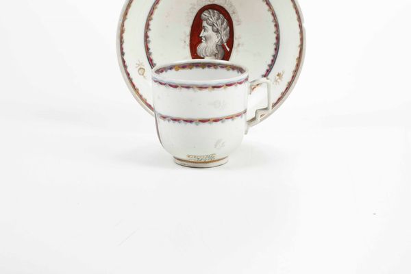 Tazza con piattino<BR>Vienna, Manifattura Imperiale, terzo quarto del XVIII secolo  - Asta Ceramiche - Associazione Nazionale - Case d'Asta italiane