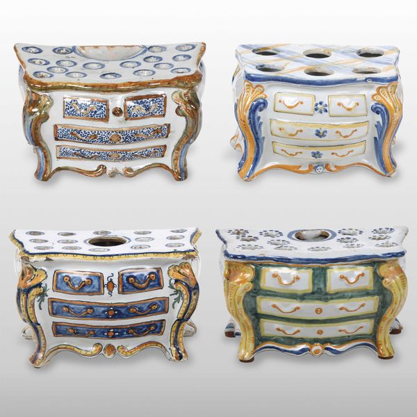 Quattro fioriere commode<BR>Francia, Manifattura di La Rochelle, 1760 circa  - Asta Ceramiche - Associazione Nazionale - Case d'Asta italiane