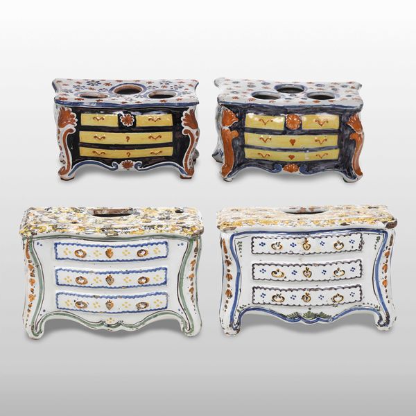 Quattro fioriere commode.<BR>Francia, Nevers, fine XVIII - inizio XIX secolo.  - Asta Ceramiche - Associazione Nazionale - Case d'Asta italiane