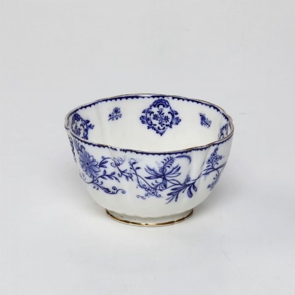 Ciotola<BR>Probabilmente Inghilterra, XIX secolo  - Asta Ceramiche - Associazione Nazionale - Case d'Asta italiane
