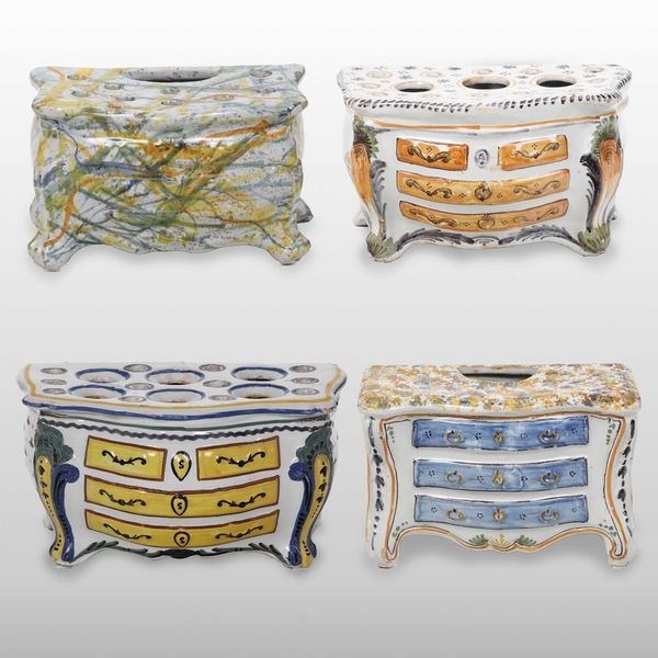 Quattro fioriere commode.<BR>Francia, Manifattura di Nevers, seconda met XVIII secolo.  - Asta Ceramiche - Associazione Nazionale - Case d'Asta italiane