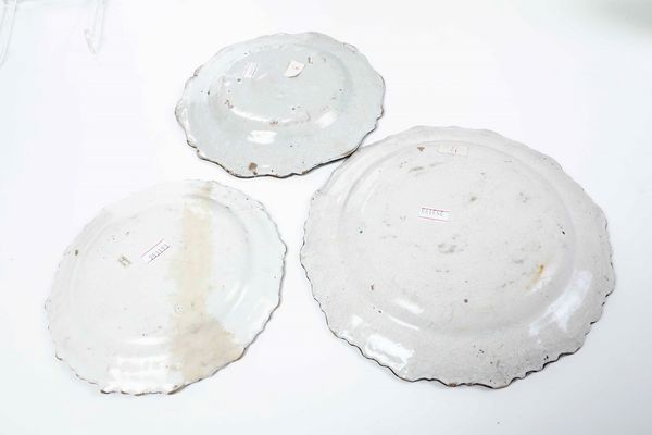 Tre piatti<BR>Liguria, XIX secolo (?)<BR>  - Asta Ceramiche - Associazione Nazionale - Case d'Asta italiane