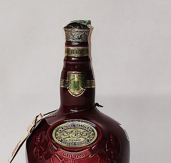 Royal Salute 21 Years Red, Scotch Whisky  - Asta Sunset Spirits - Associazione Nazionale - Case d'Asta italiane