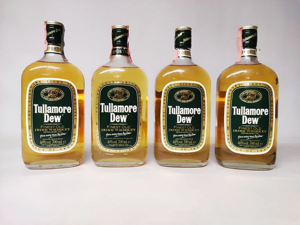 Tullamore Dew, Irish Whiskey  - Asta Sunset Spirits - Associazione Nazionale - Case d'Asta italiane