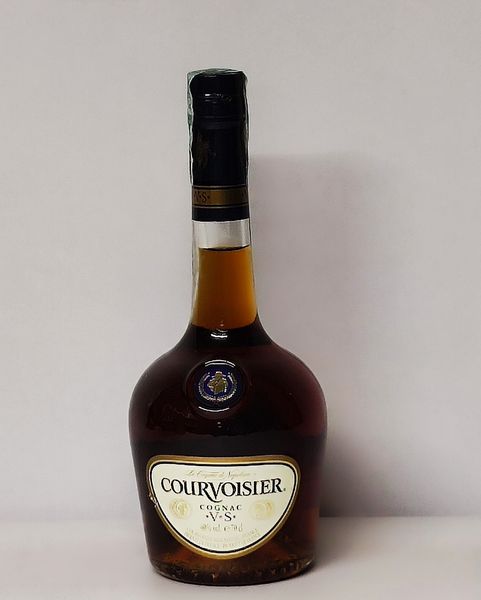 Cognac, Courvoisier VS  - Asta Sunset Spirits - Associazione Nazionale - Case d'Asta italiane