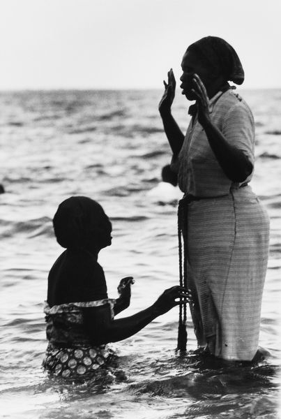 Ricardo Rangel : Maputo, Praia da Costa do Sol  - Asta Fotografia - Associazione Nazionale - Case d'Asta italiane