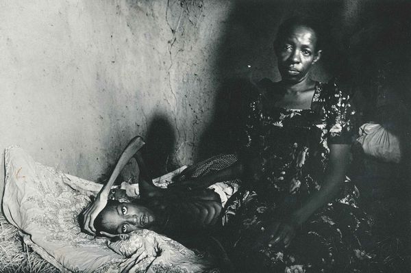 Chris Steele Perkins : AIDS in Uganda...  - Asta Fotografia - Associazione Nazionale - Case d'Asta italiane