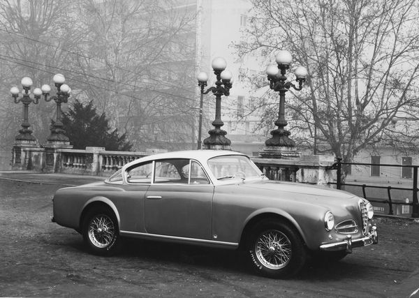 Anonimo : Alfa Romeo Coup 1900, carrozzeria Castagna  - Asta Fotografia - Associazione Nazionale - Case d'Asta italiane