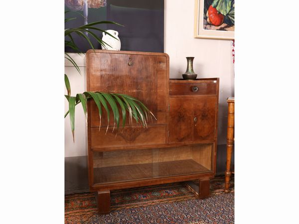 Credenza Art Dec impiallacciata in noce e piuma di noce  - Asta Deballage. Occasioni all'asta - Associazione Nazionale - Case d'Asta italiane