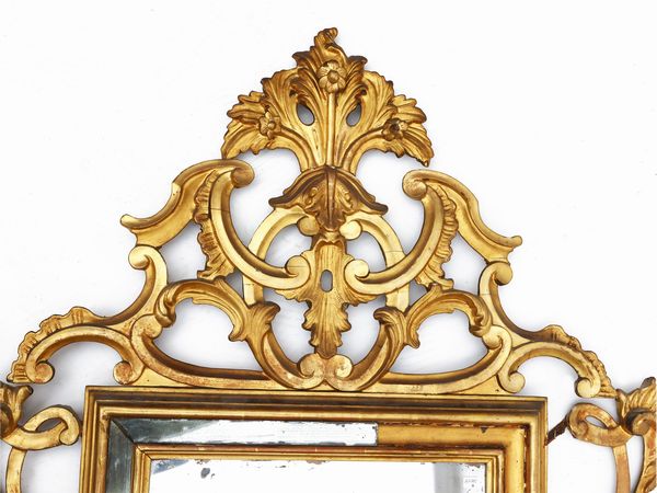 Grande specchiera con cornice in legno intagliato e dorato  - Asta Deballage. Occasioni all'asta - Associazione Nazionale - Case d'Asta italiane