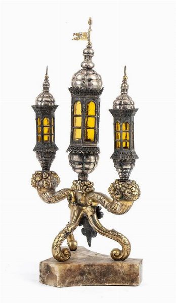 Particolare candelabro italiano in argento - 1820 circa, Venezia (?)  - Asta Gioielli, orologi, argenti e penne - Associazione Nazionale - Case d'Asta italiane