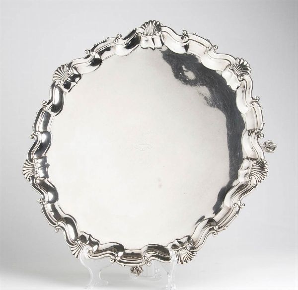 Salver Vittoriano inglese in argento - Sheffield 1896, maestri argentieri MARTIN HALL & Co.  - Asta Gioielli, orologi, argenti e penne - Associazione Nazionale - Case d'Asta italiane