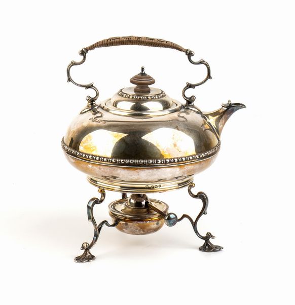 Tea kettle inglese in argento - Birmingham 1919, argentiere ELKINGTON & Co Ltd  - Asta Gioielli, orologi, argenti e penne - Associazione Nazionale - Case d'Asta italiane