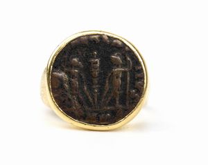 Anello in oro con moneta  - Asta Gioielli, orologi, argenti e penne - Associazione Nazionale - Case d'Asta italiane