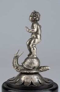 Putto in argento - XIX secolo  - Asta Gioielli, orologi, argenti e penne - Associazione Nazionale - Case d'Asta italiane