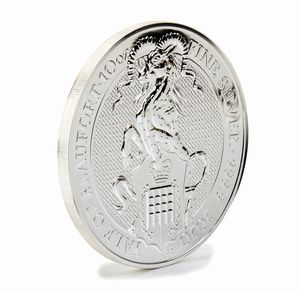 Lotto di due monete: 10 Pounds - Elizabeth II Silver Valiant; 10 oz Fine Silver.  2020 - 2021  - Asta Gioielli, orologi, argenti e penne - Associazione Nazionale - Case d'Asta italiane