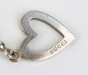 GUCCI toggle heart:  girocollo in argento con motivo di cuore  - Asta Gioielli, orologi, argenti e penne - Associazione Nazionale - Case d'Asta italiane