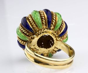 Anello in oro, diamanti e smalti - USA, anni '50  - Asta Gioielli, orologi, argenti e penne - Associazione Nazionale - Case d'Asta italiane