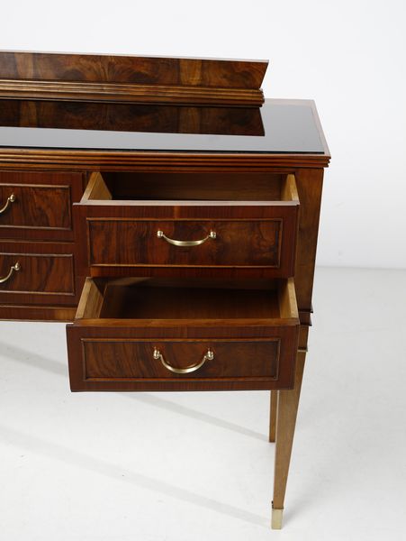 LANCIA EMILIO (1890 - 1973) : nello stile di. Credenza a sei cassetti  - Asta Asta 420 | DESIGN E ARTI DECORATIVE DEL NOVECENTO Online - Associazione Nazionale - Case d'Asta italiane