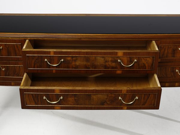 LANCIA EMILIO (1890 - 1973) : nello stile di. Credenza a sei cassetti  - Asta Asta 420 | DESIGN E ARTI DECORATIVE DEL NOVECENTO Online - Associazione Nazionale - Case d'Asta italiane