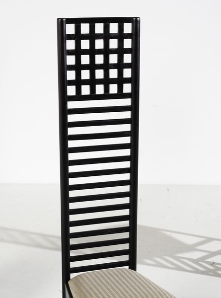 MANIFATTURA ITALIANA : Lotto di quattro sedie ispirate al mod. Hill House 1 di Charles Rennie Mackintosh  - Asta Asta 420 | DESIGN E ARTI DECORATIVE DEL NOVECENTO Online - Associazione Nazionale - Case d'Asta italiane