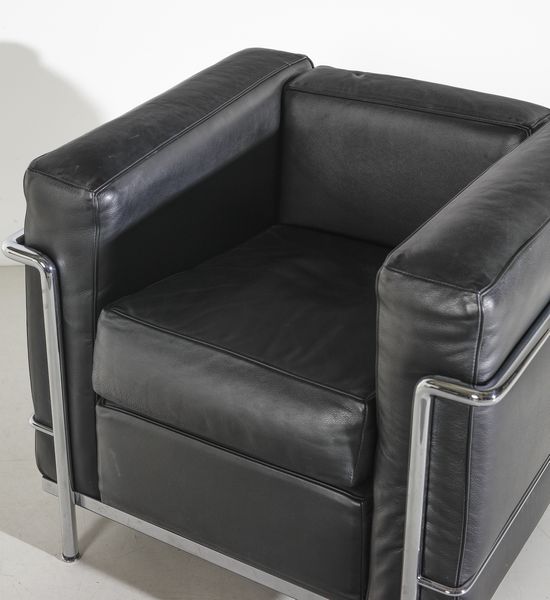 LE CORBUSIER, PIERRE JEANNERET, CHARLOTTE PERRIAND : Coppia di poltrone mod. LC2 per Cassina  - Asta Asta 420 | DESIGN E ARTI DECORATIVE DEL NOVECENTO Online - Associazione Nazionale - Case d'Asta italiane